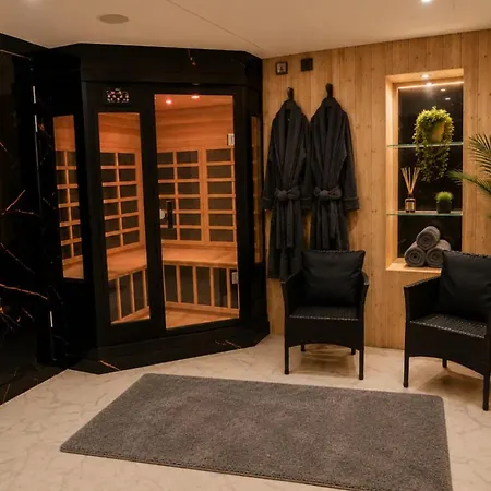 Luxury 3bdr With Private